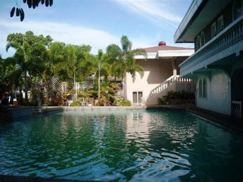 The best available hotels & places to stay near Cabanatuan, .